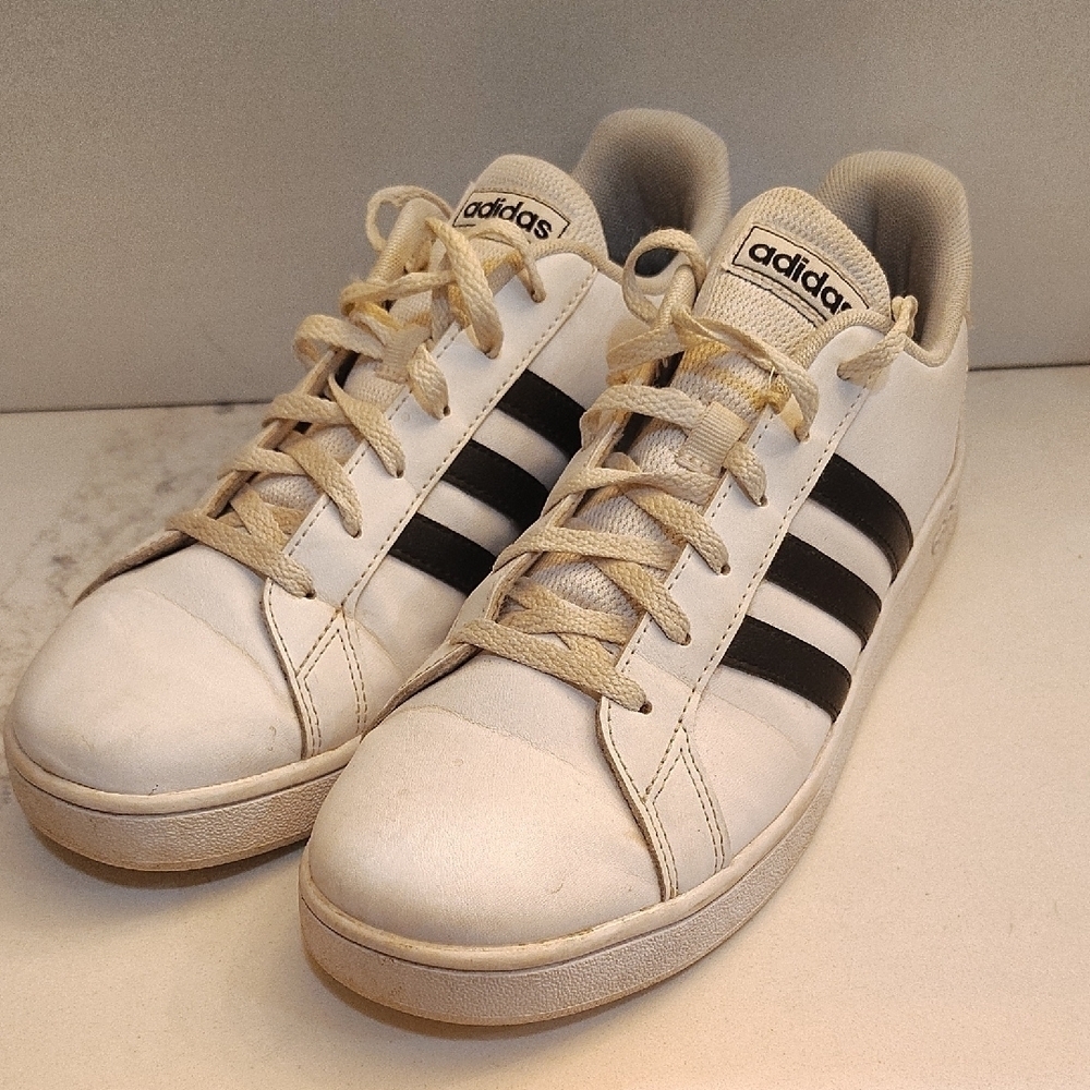 Adidas White Black Stripe Sneakers Mens Size 7